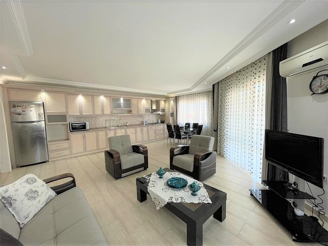 شقة فسيحة 2 + 1 في منطقة توسمور