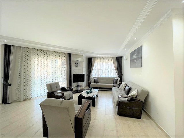 شقة فسيحة 2 + 1 في منطقة توسمور