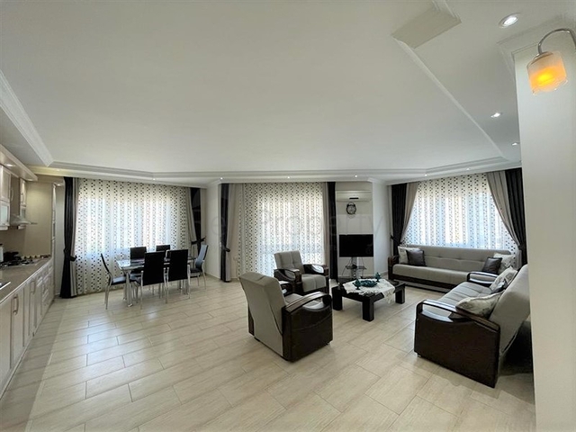 شقة فسيحة 2 + 1 في منطقة توسمور