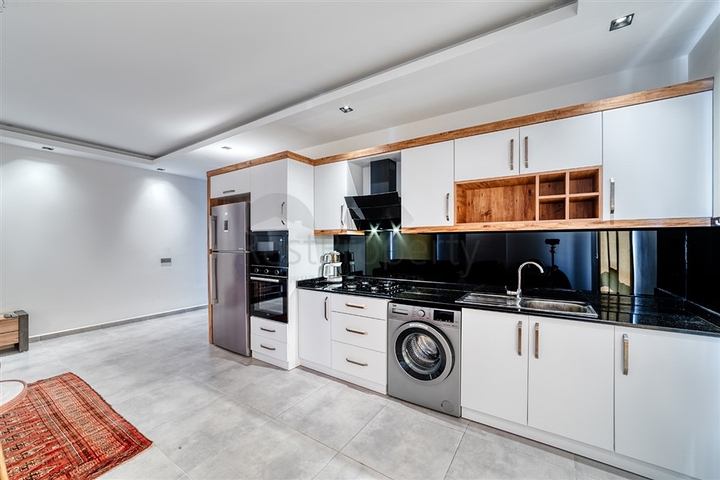 شقة 2+1 مطلة على البحر في محمودلار