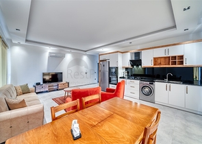 شقة 2+1 مطلة على البحر في محمودلار