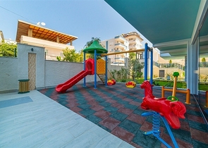 شقة 2+1 مطلة على البحر في محمودلار