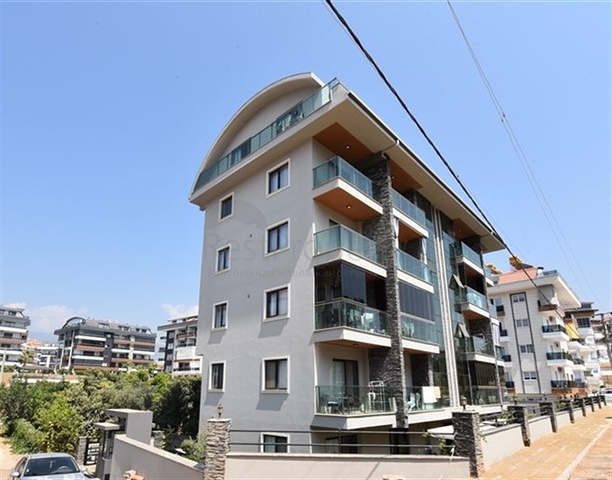 دوبلكس واسع 2 + 1 في منطقة أوبا