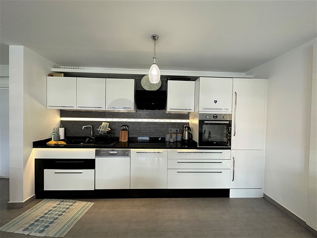 شقة من الدرجة الممتازة في منطقة أوبا