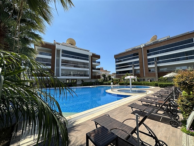 شقة من الدرجة الممتازة في منطقة أوبا