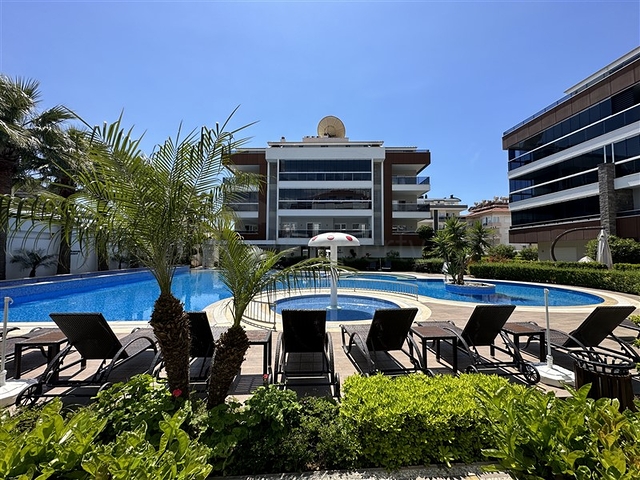 شقة من الدرجة الممتازة في منطقة أوبا