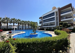 شقة من الدرجة الممتازة في منطقة أوبا