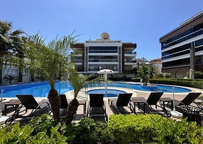 شقة من الدرجة الممتازة في منطقة أوبا