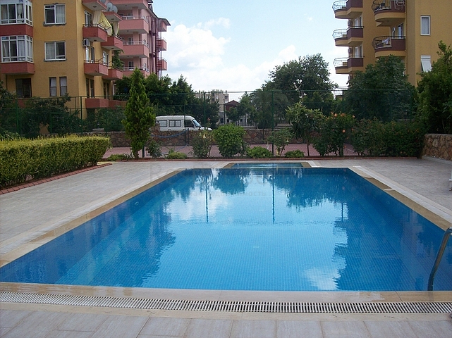 شقة غرفتين وصالة ضمن منطقة حيوية في اوبا / الانيا 