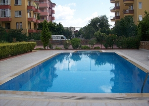 شقة غرفتين وصالة ضمن منطقة حيوية في اوبا / الانيا 