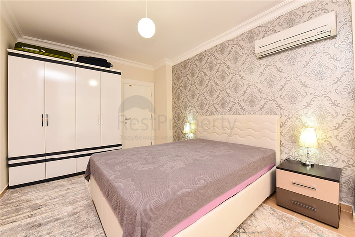 شقة فسيحة 2 + 1 على بعد 150 متر فقط من البحر في منطقة أوبا