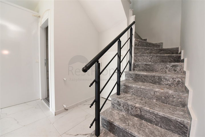 بنتهاوس 3+1 في منطقة محمودلار