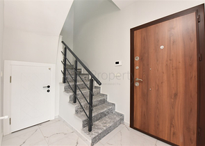 بنتهاوس 3+1 في منطقة محمودلار