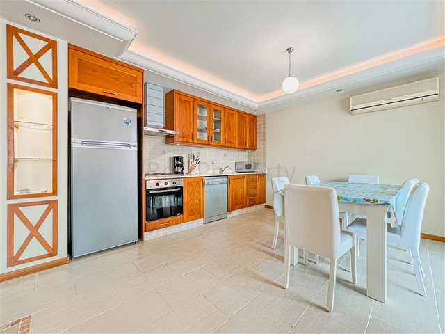 شقة 2+1 في منطقة محمودلار على بعد 50 متر من البحر