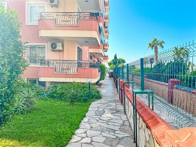 شقة 2+1 في منطقة محمودلار على بعد 50 متر من البحر