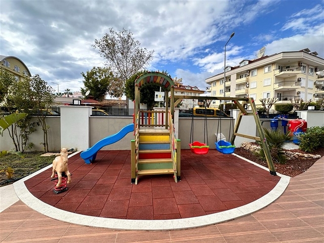 شقة 1+1 في وسط ألانيا