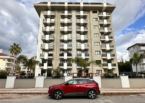 شقة 1+1 في وسط ألانيا