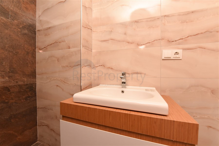 بنتهاوس 3+1 في منطقة كارجيجاك مع إمكانية الحصول على الجنسية التركية