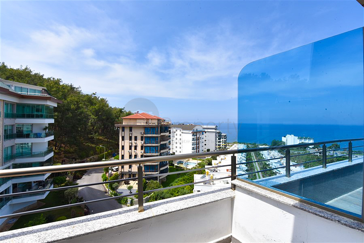 بنتهاوس 3+1 في منطقة كارجيجاك مع إمكانية الحصول على الجنسية التركية