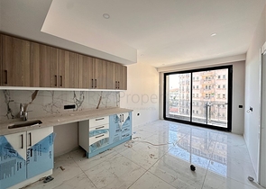 1 + 1 في مجمع جديد في كليوباترا