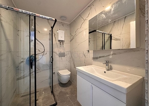 1 + 1 في مجمع جديد في كليوباترا