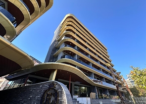 1 + 1 في مجمع جديد في كليوباترا