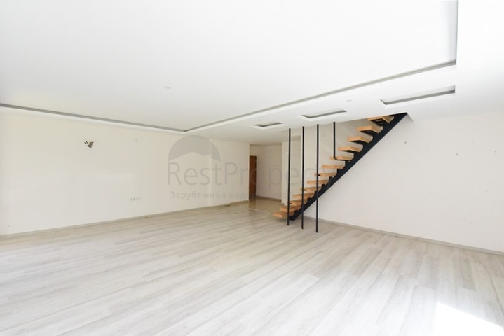 دوبلكس فاخر للحصول على الجنسية