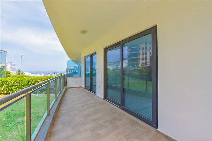 دوبلكس فاخر للحصول على الجنسية