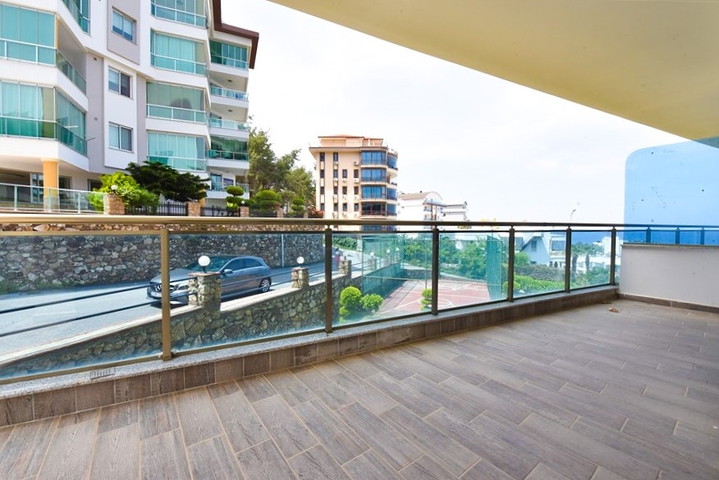 دوبلكس فاخر للحصول على الجنسية