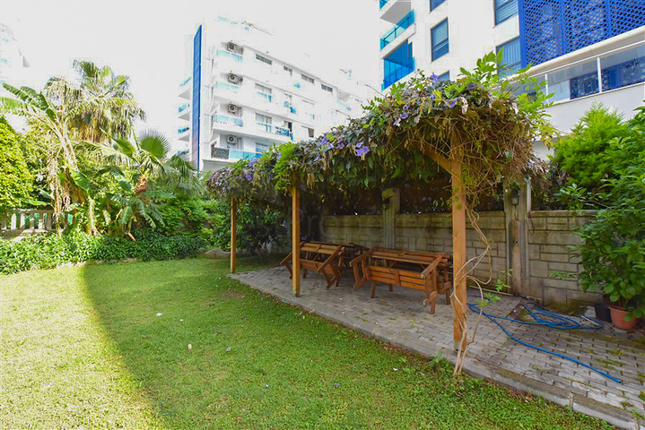 شقة 3 + 1 في وسط ألانيا