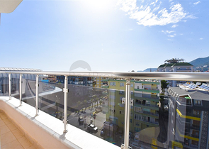 شقة 3 + 1 في وسط ألانيا