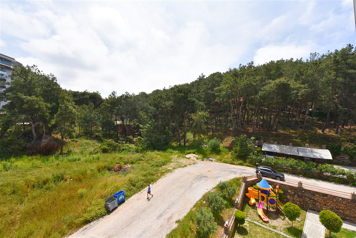 شقة 2+1 في منطقة كارجيجاك الخلابة ، على بعد 300 متر فقط من البحر