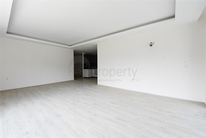 شقة 2+1 في منطقة كارجيجاك الخلابة ، على بعد 300 متر فقط من البحر