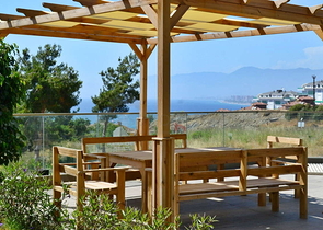 شقة 2+1 في منطقة كارجيجاك الخلابة ، على بعد 300 متر فقط من البحر