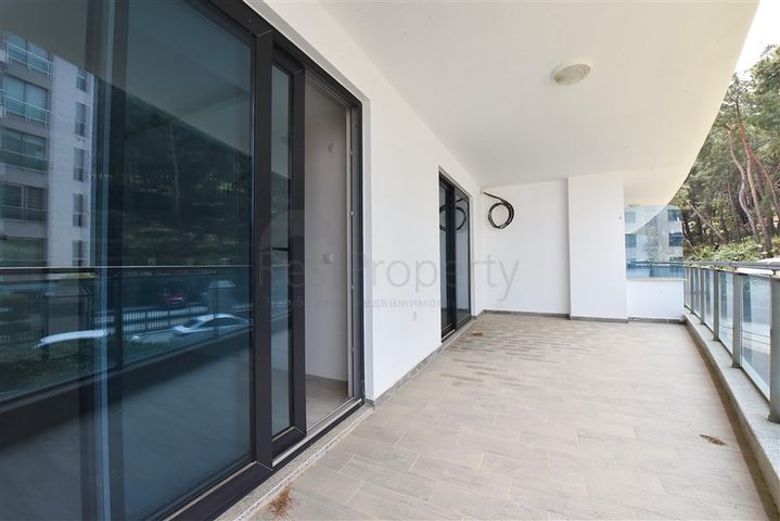 شقة 1+1 في مجمع مع بنية تحتية في منطقة كارجيجاك