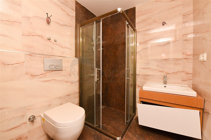 شقة 1+1 في مجمع مع بنية تحتية في منطقة كارجيجاك