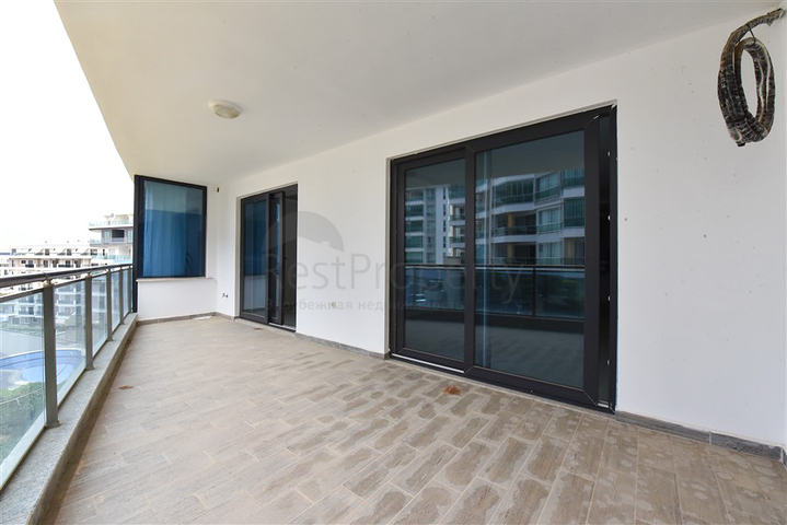 شقة 1+1 في مجمع مع بنية تحتية في منطقة كارجيجاك