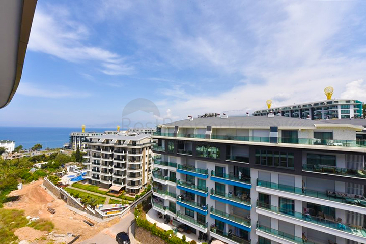 بنتهاوس فاخر يطل على البحر الأبيض المتوسط في منطقة كارجيجاك