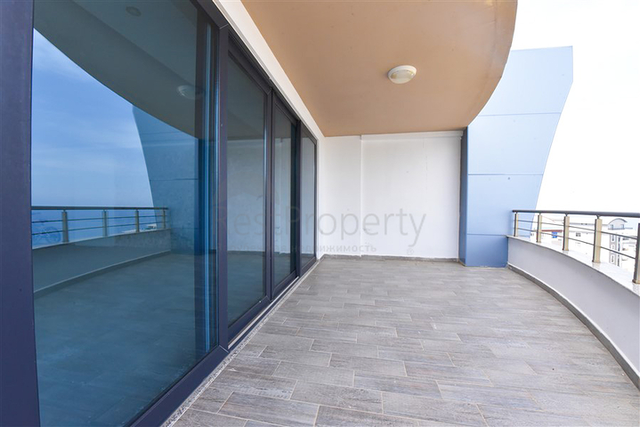 بنتهاوس فاخر يطل على البحر الأبيض المتوسط في منطقة كارجيجاك