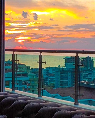 بنتهاوس واسع 3 + 1 في منطقة محمودلار