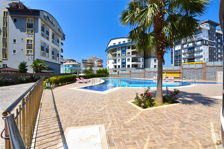 بنتهاوس واسع 3 + 1 في منطقة محمودلار