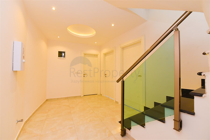 بنتهاوس واسع 3 + 1 في منطقة محمودلار