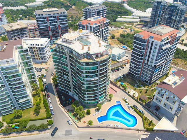 بنتهاوس واسع 3 + 1 في منطقة محمودلار