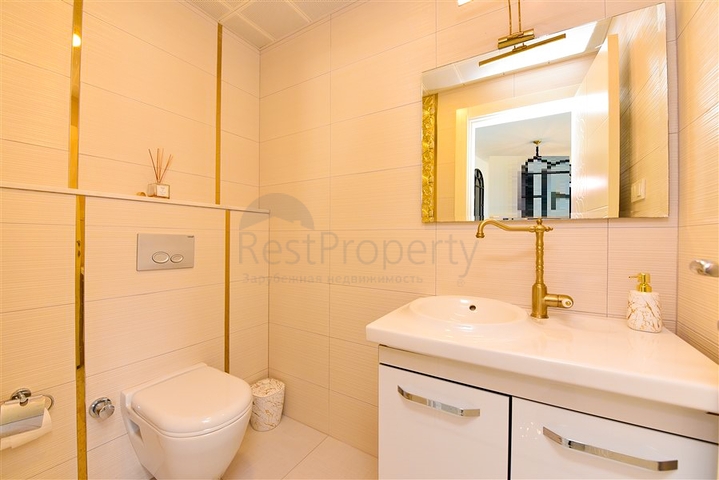 بنتهاوس واسع 3 + 1 في منطقة محمودلار