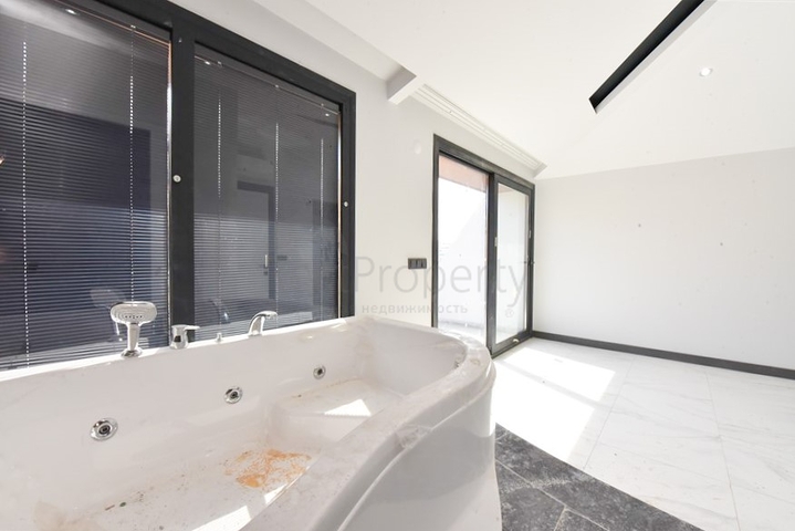 فيلا 4+1 لعائلة كبيرة 