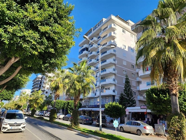 شقة فسيحة 3 + 1 مع إطلالة بانورامية على البحر