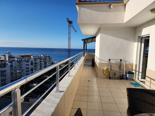 شقة فسيحة 3 + 1 مع إطلالة بانورامية على البحر