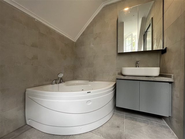 فيلا 3+1 مع إطلالة بانورامية على البحر مع إمكانية الحصول على الجنسية التركية