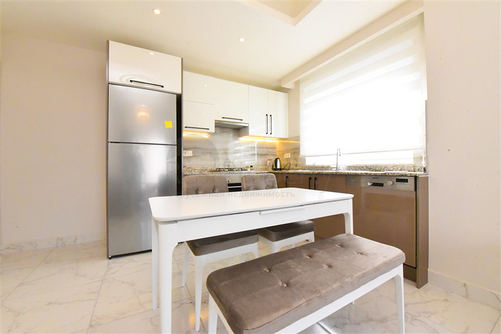 1 + 1 شقة للإيجار في منطقة أفسالار ، 1200 م. إلى البحر