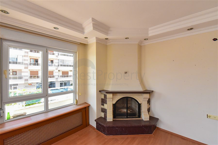 شقة فسيحة 4 + 1 على الساحل الأول في منطقة أوبا